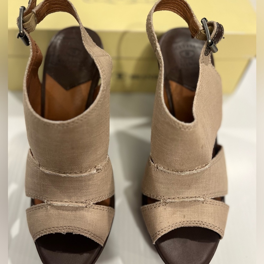 Lucky Brand - Peggy Shoes -  Size 8 1/2  - EUC